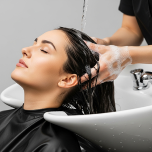 غسيل شعر شامبو معالج